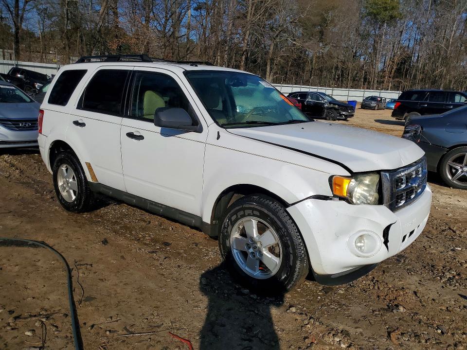 Photo 4 from auction – 2010 FORD ESCAPE XLT with VIN 1FMCU9DG2AKC84410