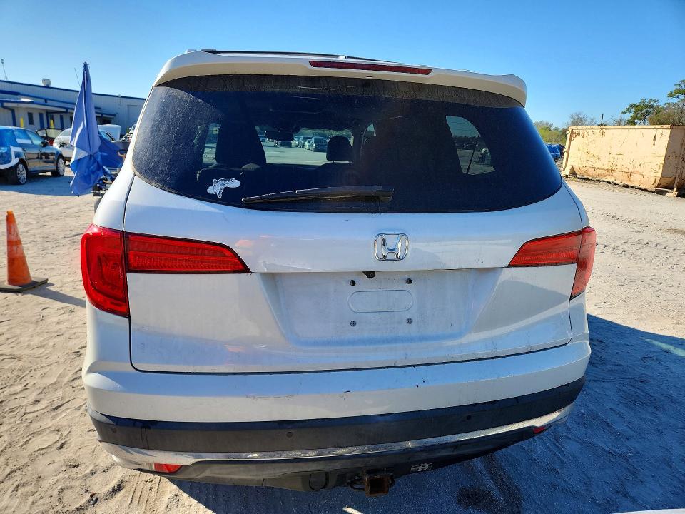Photo 6 from auction – 2016 HONDA PILOT with VIN 5FNYF6H99GB100780