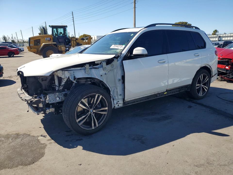BMW X7 2020 con VIN 5UXCW2C07L9B00679 - Foto de la subasta