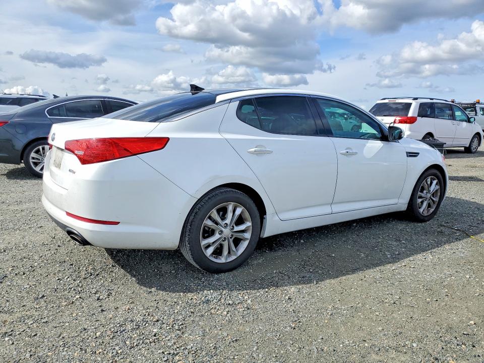 Photo 3 from auction – 2013 KIA OPTIMA EX with VIN 5XXGN4A71DG153980