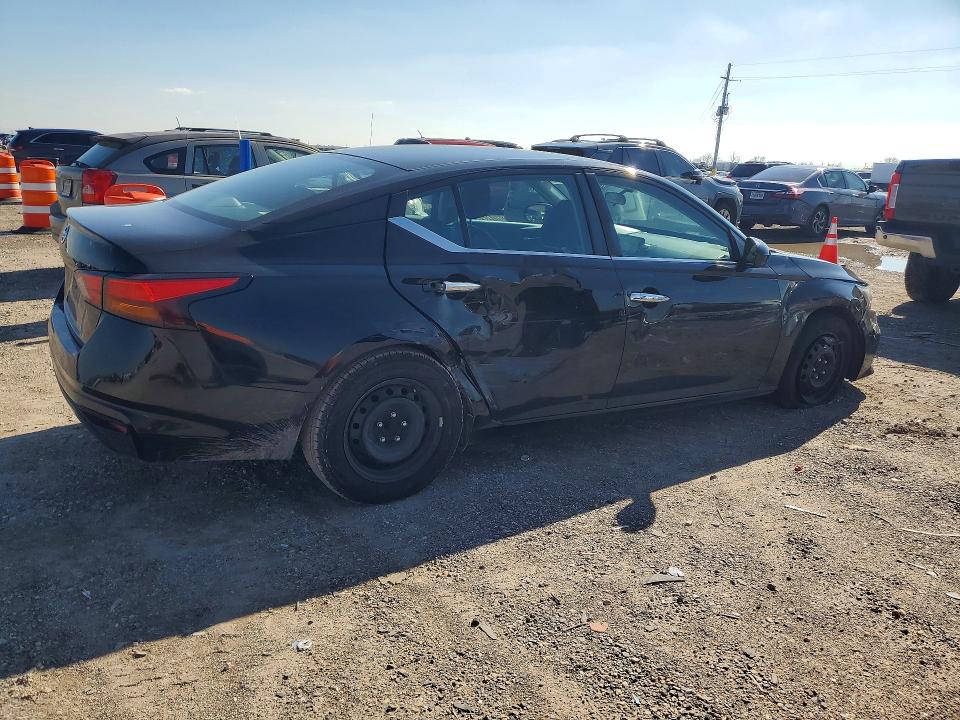 Photo 3 from auction – 2021 NISSAN ALTIMA with VIN 1N4BL4BV5MN401817