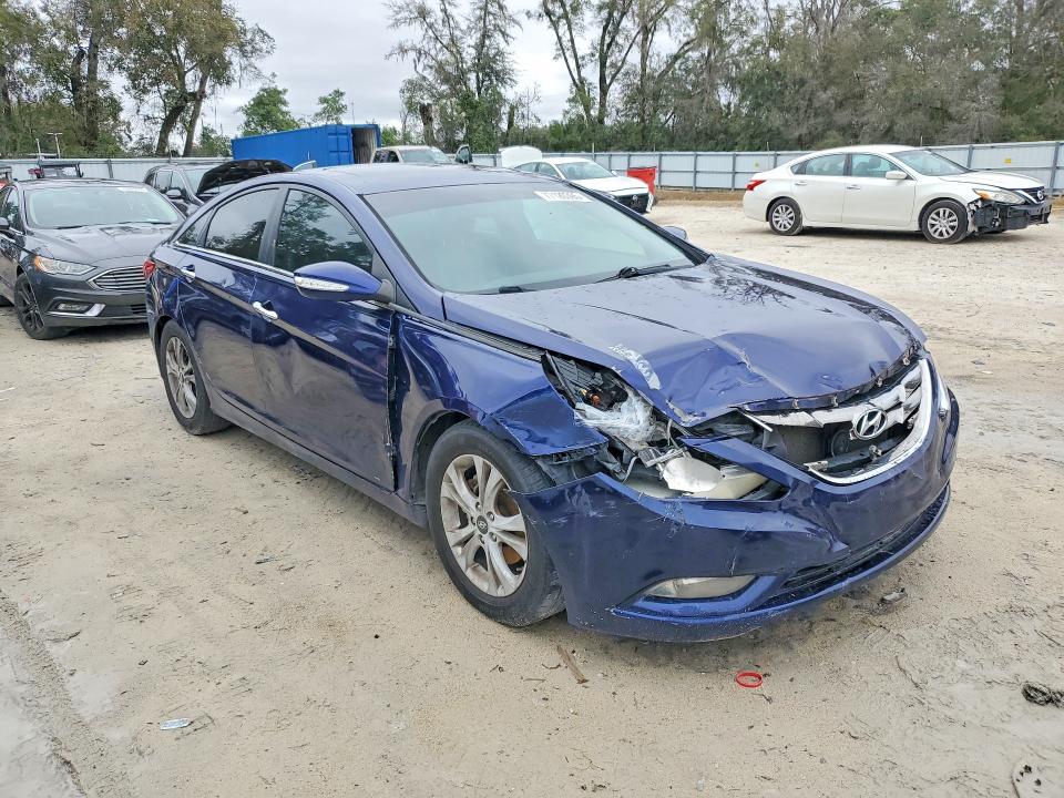 Photo 4 from auction – 2011 HYUNDAI SONATA with VIN 5NPEC4AC8BH141918