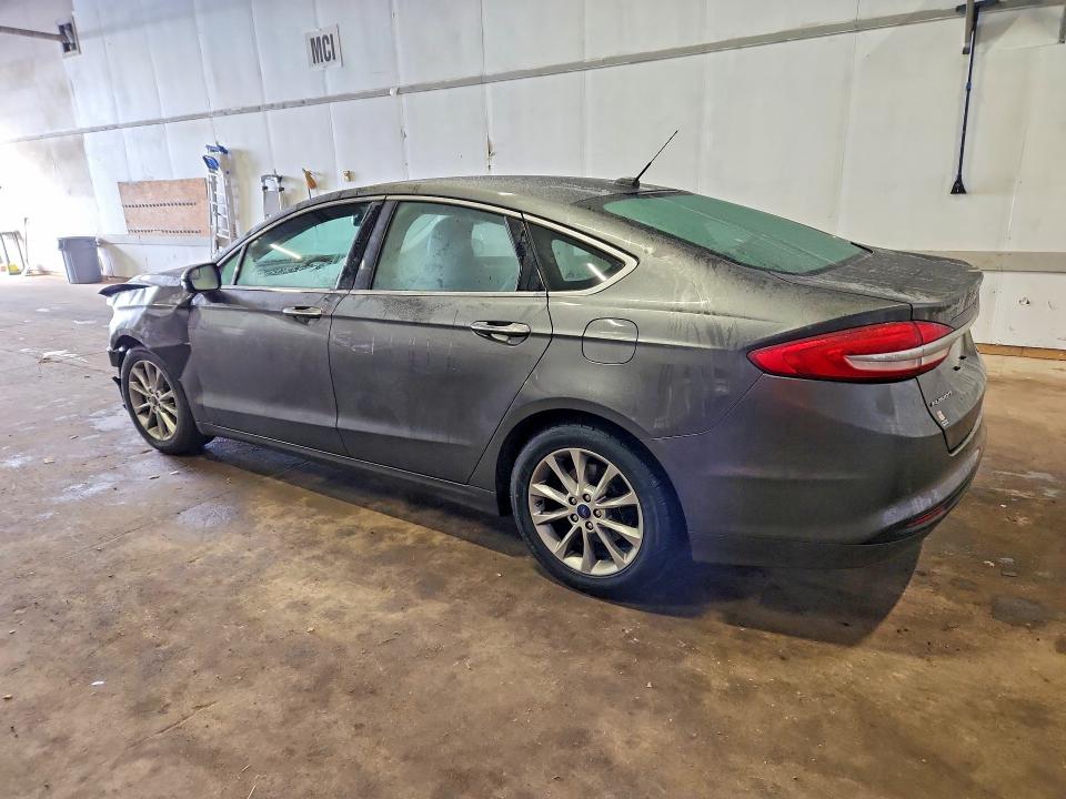 Photo 2 from auction – 2017 FORD FUSION with VIN 3FA6P0HDXHR353702