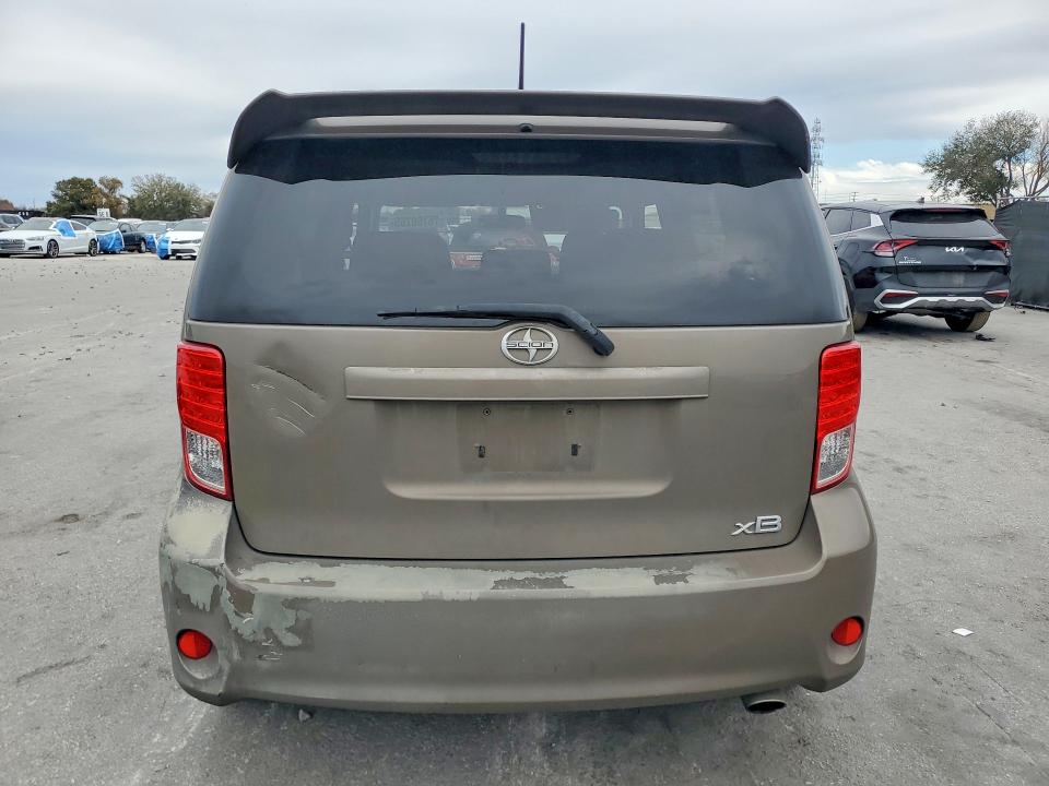 Foto 6 de la subasta – 2011 TOYOTA SCION con VIN JTLZE4FE1B1122502