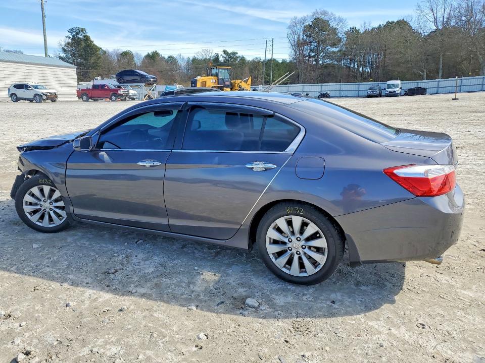 Photo 2 from auction – 2015 HONDA ACCORD with VIN 1HGCR3F84FA024906