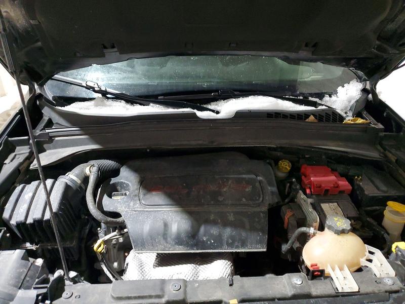 Photo 12 from auction – 2021 JEEP RENEGADE with VIN ZACNJDBB0MPM75041