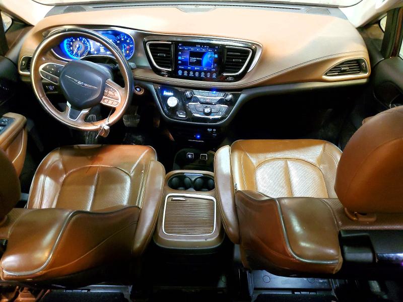 Photo 8 from auction – 2017 CHRYSLER PACIFICA with VIN 2C4RC1GG3HR670604