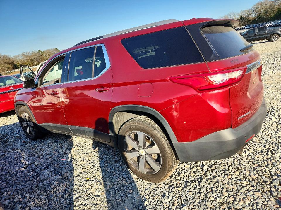 Photo 2 from auction – 2018 CHEVROLET TRAVERSE with VIN 1GNERHKWXJJ254345