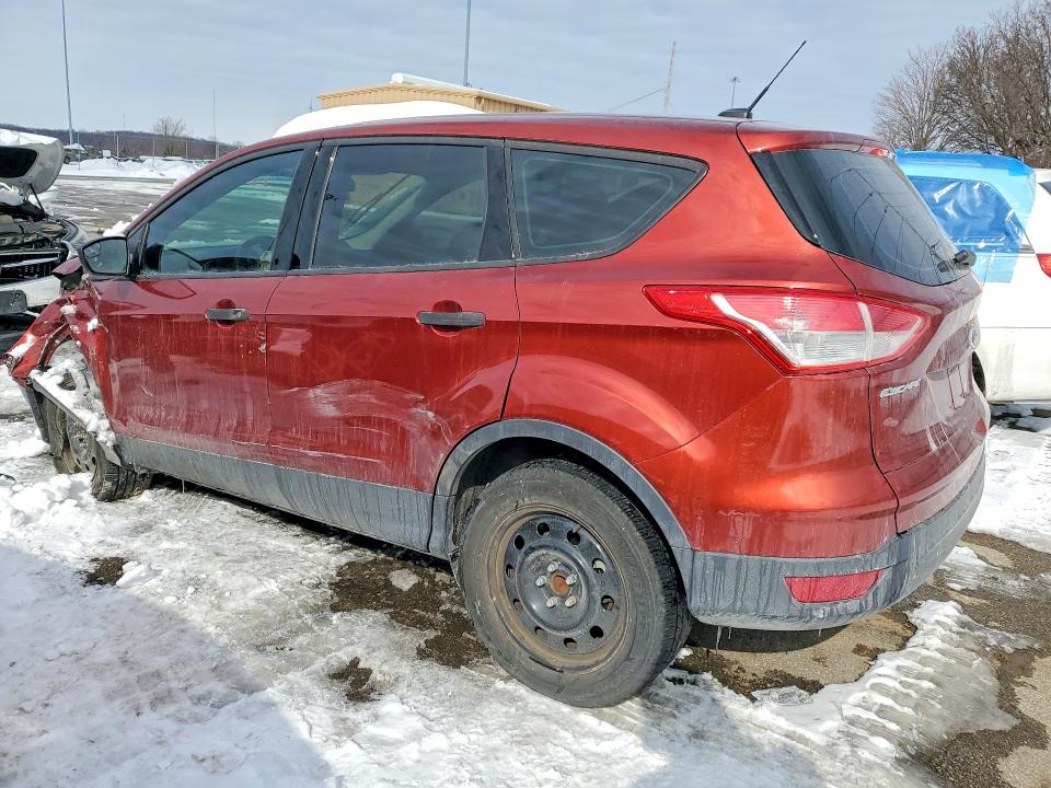 Photo 2 from auction – 2016 FORD ESCAPE with VIN 1FMCU0F73GUB93751