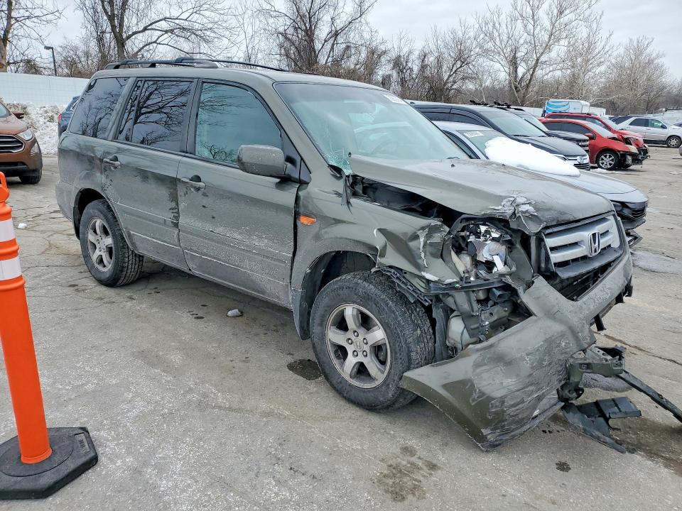 Фото 4 с аукциона – 2006 HONDA PILOT EX с VIN 5FNYF18626B029817