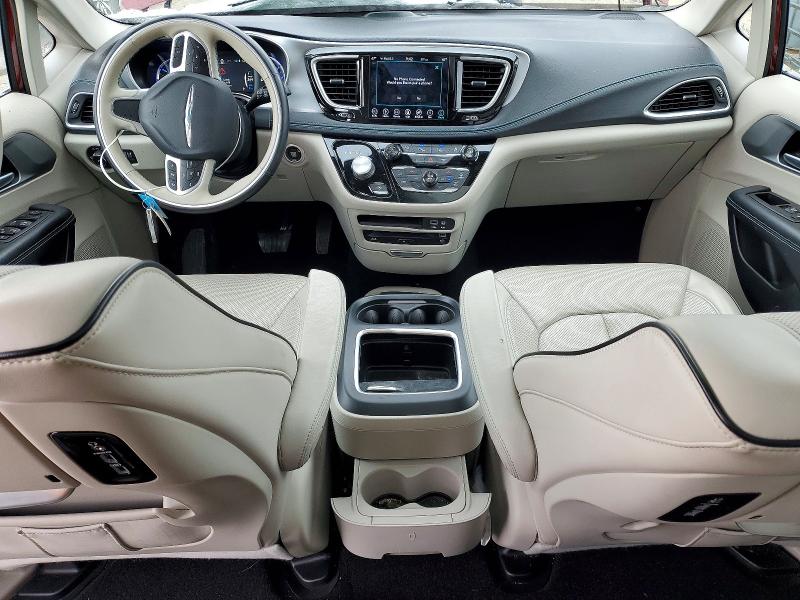 Photo 8 from auction – 2018 CHRYSLER PACIFICA H with VIN 2C4RC1N79JR105377
