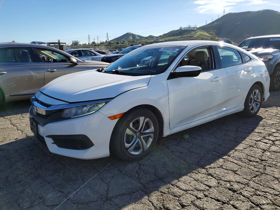 HONDA CIVIC 2018 with VIN 2HGFC2F50JH543038 - Photo from auction