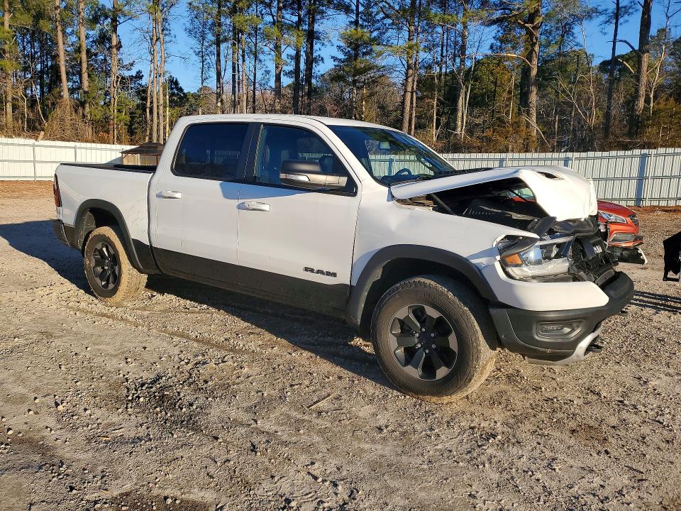 Photo 4 from auction – 2019 RAM 1500 with VIN 1C6SRFLT0KN550688