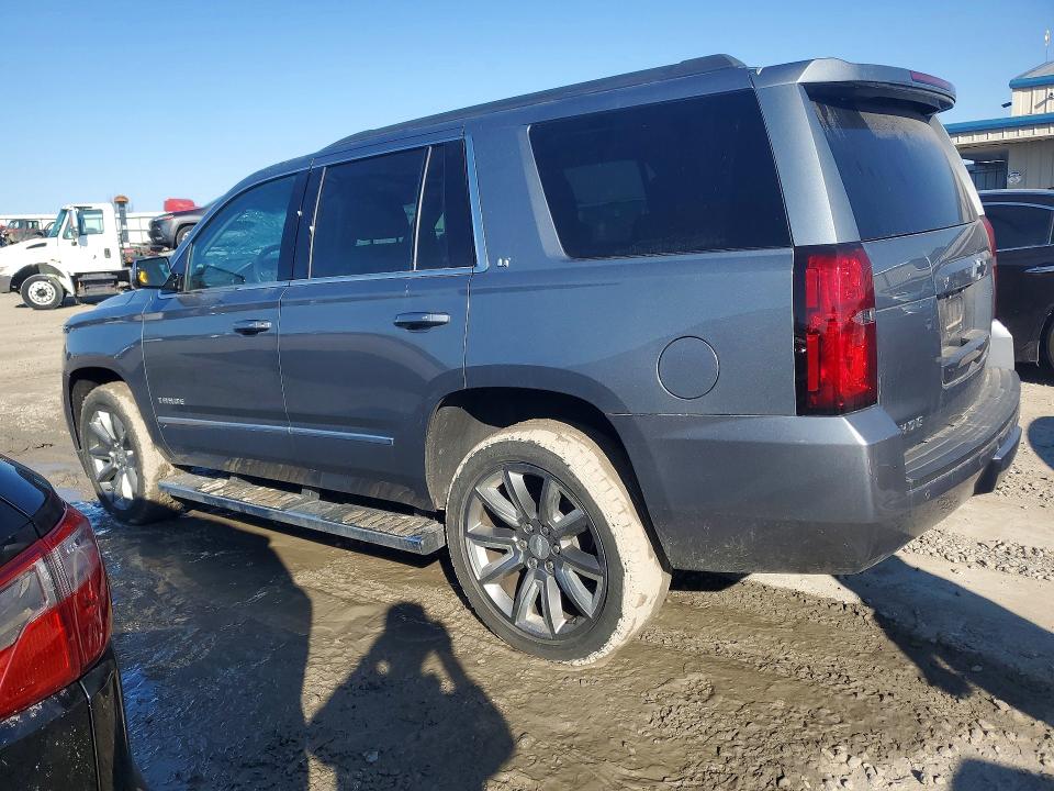 Photo 2 from auction – 2019 CHEVROLET TAHOE with VIN 1GNSKBKC1KR405523