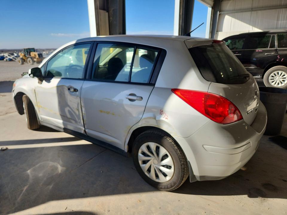 Photo 2 from auction – 2010 NISSAN VERSA S with VIN 3N1BC1CP3AL372986