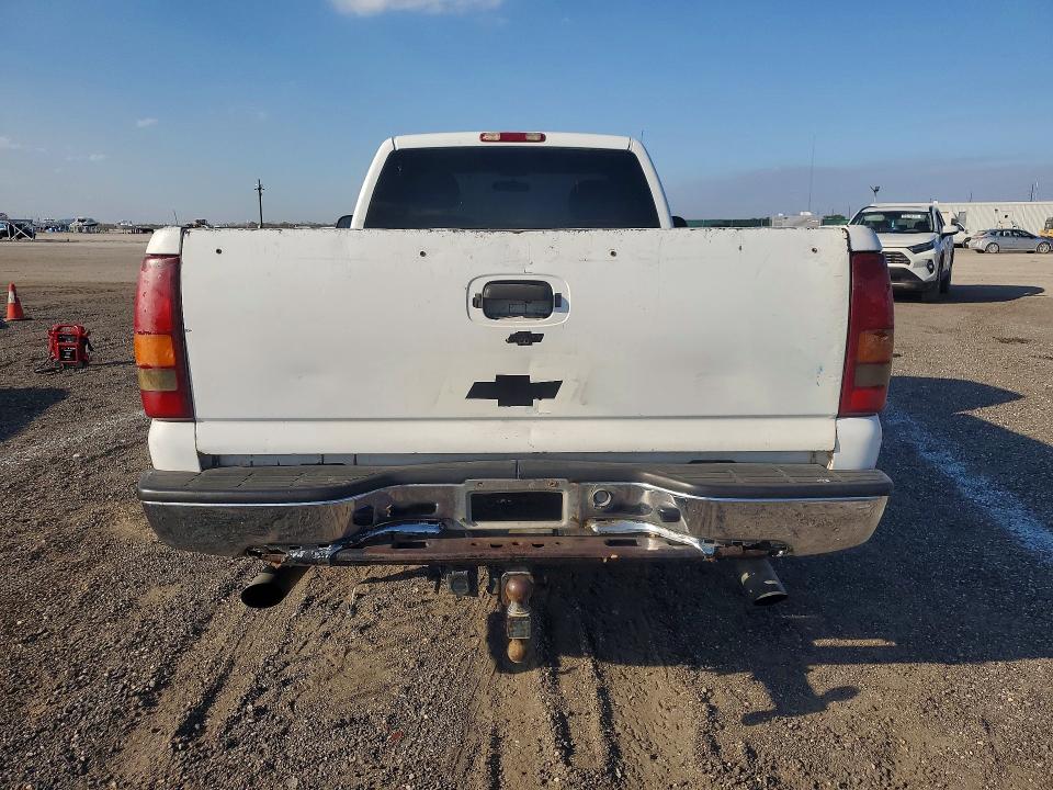 Photo 6 from auction – 1999 CHEVROLET SILVERADO with VIN 1GCEC14T8XE122643