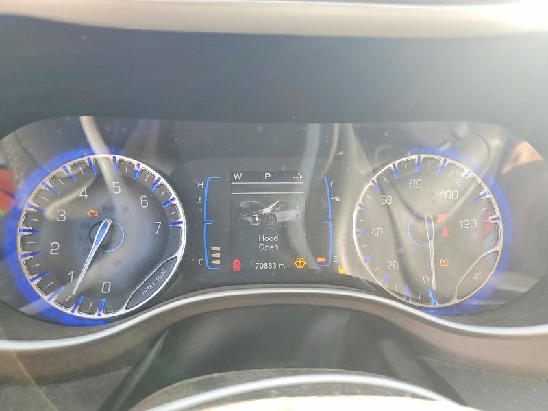 Photo 9 from auction – 2017 CHRYSLER PACIFICA with VIN 2C4RC1BG3HR528664