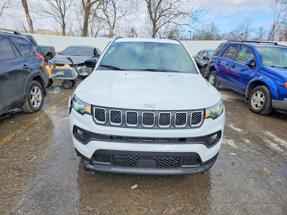 Photo 5 from auction – 2023 JEEP COMPASS LA with VIN 3C4NJDBN9PT561748