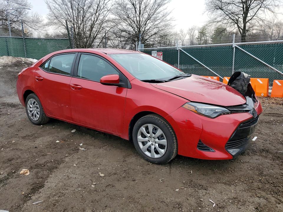 Photo 4 from auction – 2018 TOYOTA COROLLA with VIN 2T1BURHE8JC074419