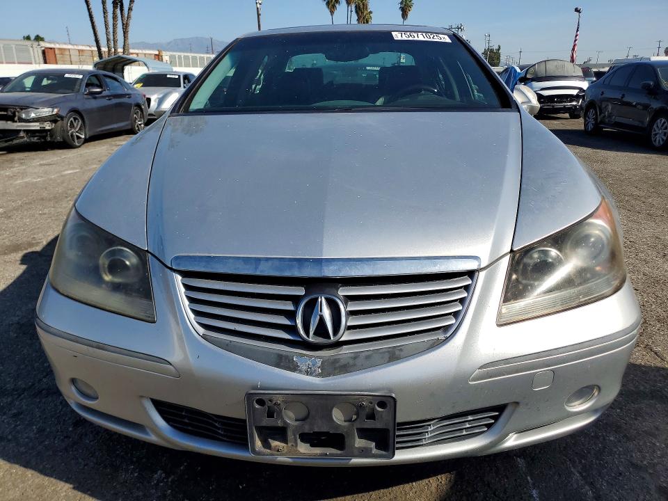 Photo 5 from auction – 2005 ACURA RL with VIN JH4KB16595C005892