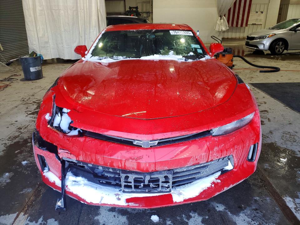 Photo 5 from auction – 2017 CHEVROLET CAMARO with VIN 1G1FB1RX8H0139792