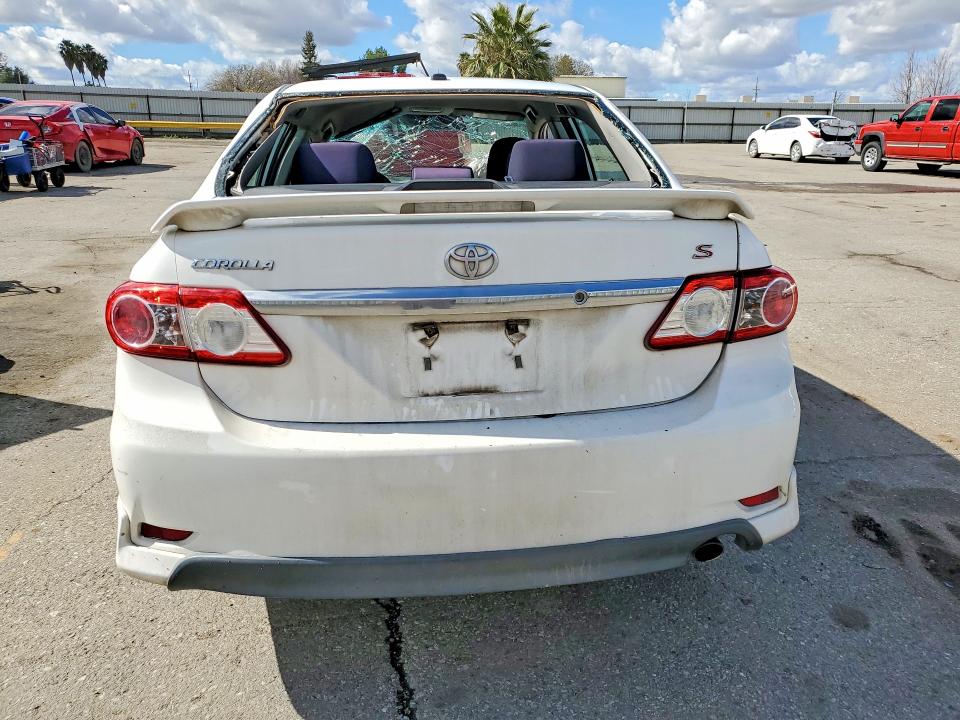 Photo 6 from auction – 2011 TOYOTA COROLLA with VIN 2T1BU4EE0BC709657