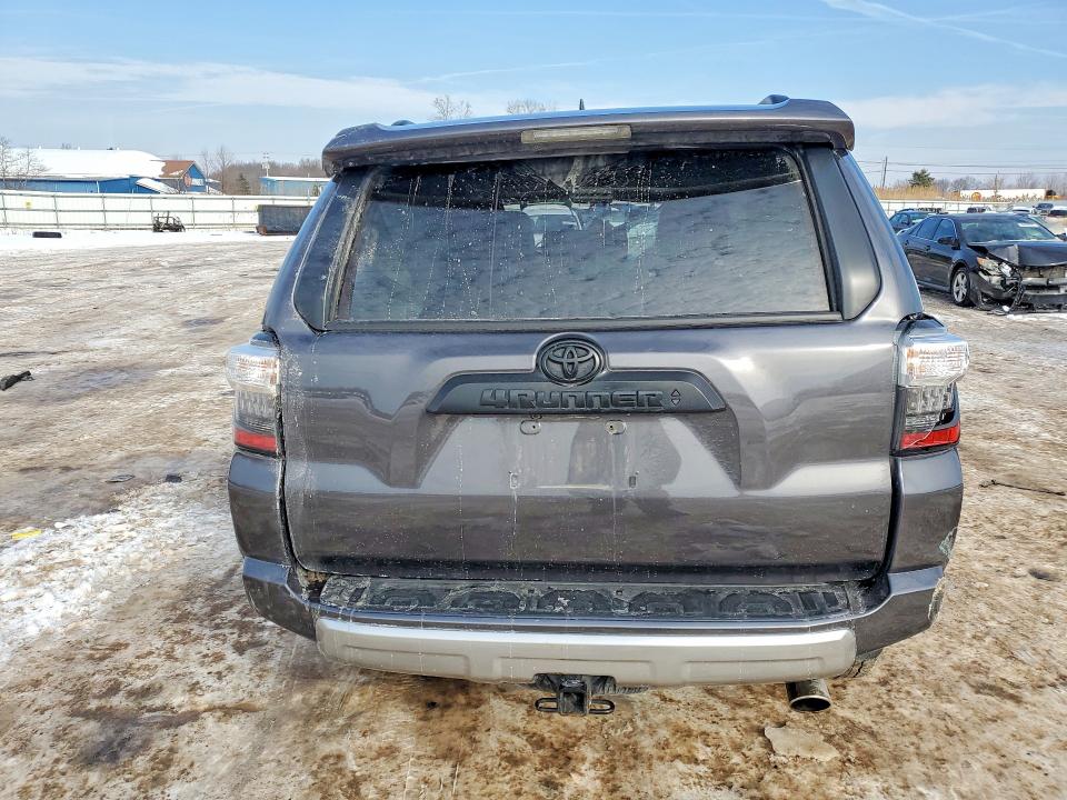 Photo 6 from auction – 2023 TOYOTA 4RUNNER with VIN JTERU5JR2P6148272