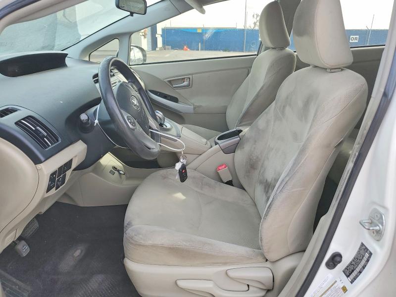 Photo 7 from auction – 2013 TOYOTA PRIUS with VIN JTDKN3DU5D5564678