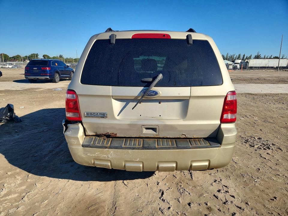 Photo 6 from auction – 2012 FORD ESCAPE XLT with VIN 1FMCU9D78CKA61758