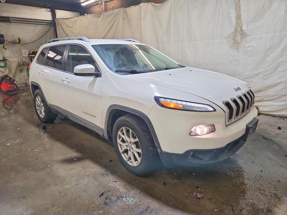 Photo 4 from auction – 2016 JEEP CHEROKEE with VIN 1C4PJMCB8GW197197