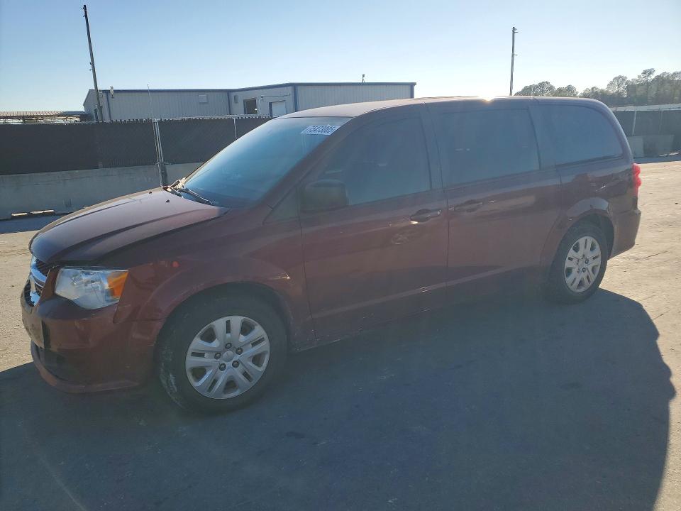 DODGE GRAND CARA 2018 with VIN 2C4RDGBGXJR166158 - Photo from auction