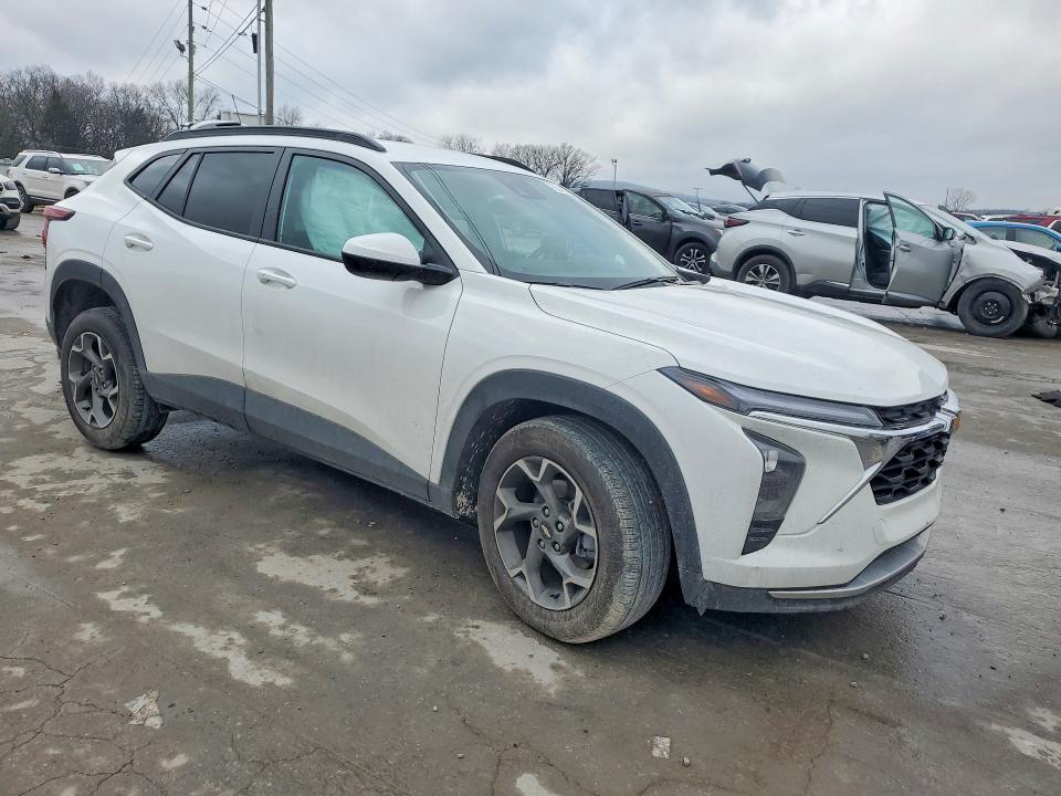 Photo 4 from auction – 2025 CHEVROLET TRAX with VIN KL77LHEPXSC289686