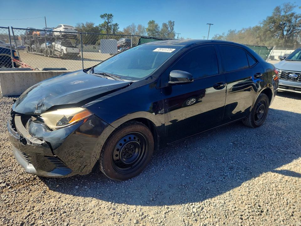 TOYOTA COROLLA 2015 con VIN 5YFBURHE5FP272205 - Foto de la subasta