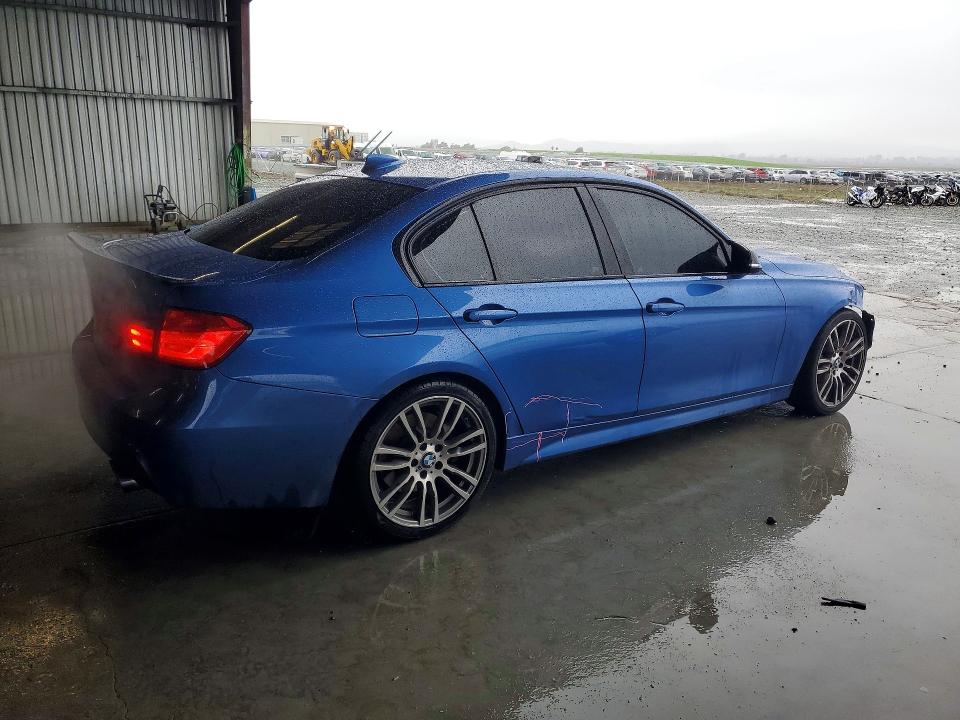 Photo 3 from auction – 2013 BMW 335 I with VIN WBA3A9C51DF477364