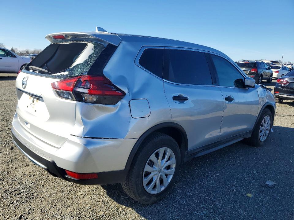 Photo 3 from auction – 2017 NISSAN ROGUE with VIN KNMAT2MT3HP569648