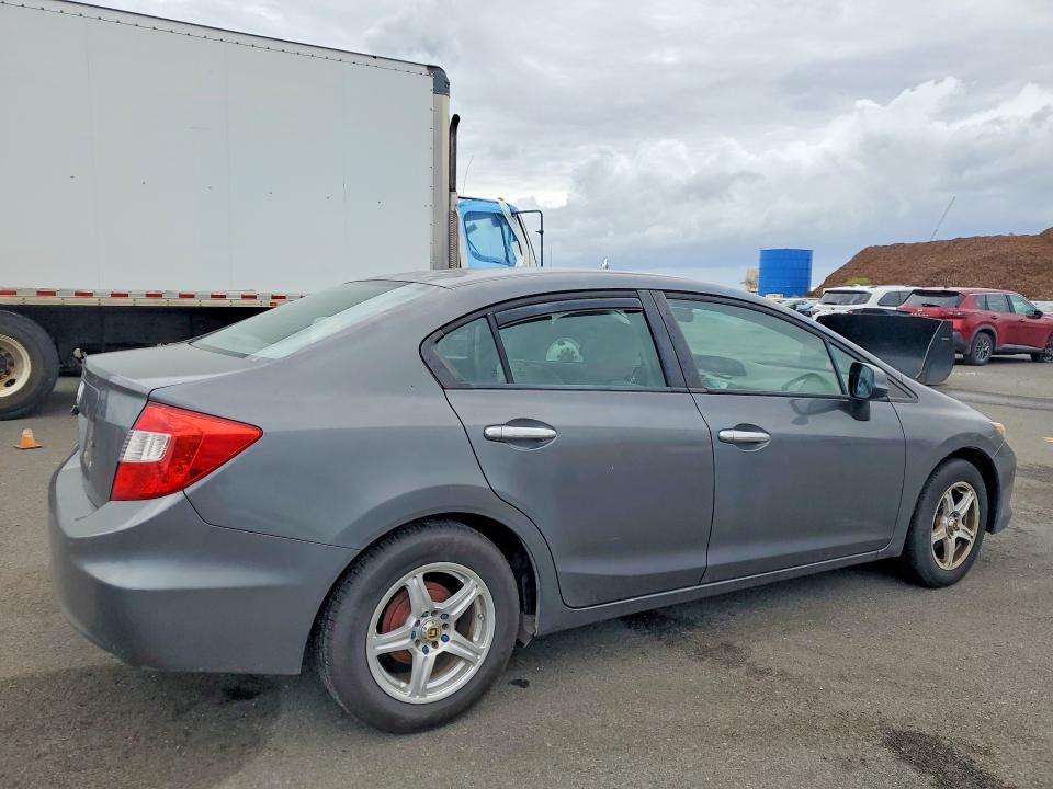 Photo 3 from auction – 2012 HONDA CIVIC with VIN 2HGFB2F54CH536132