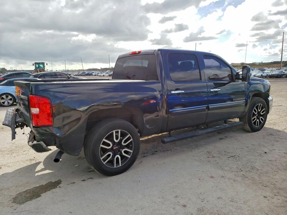 Photo 3 from auction – 2013 CHEVROLET SILVERADO with VIN 3GCPCSE08DG223172