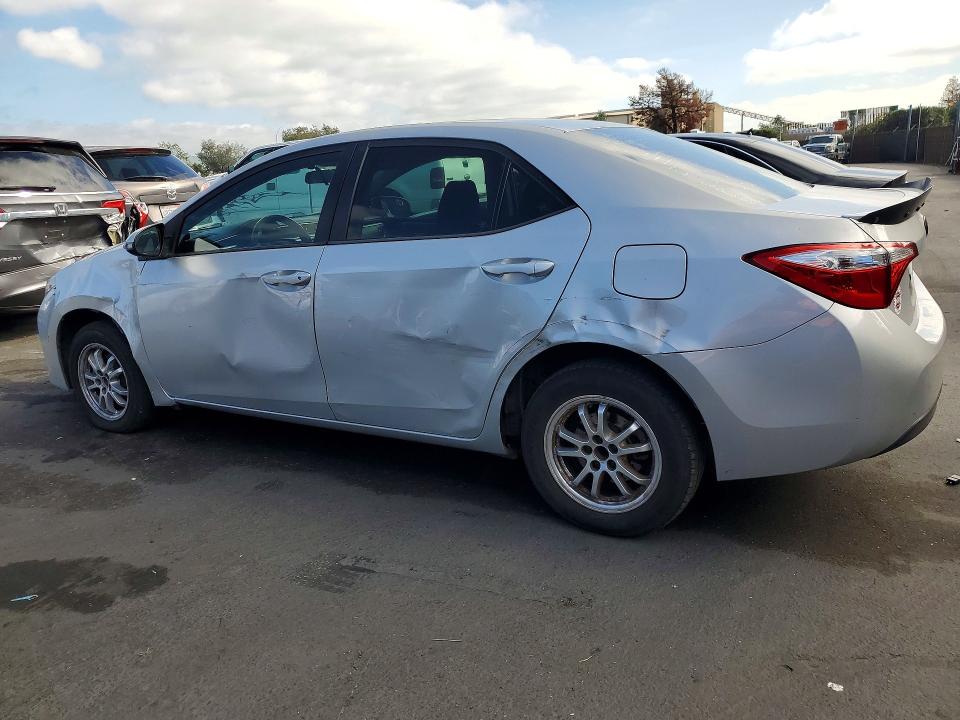 Photo 2 from auction – 2015 TOYOTA COROLLA with VIN 2T1BURHE2FC382774