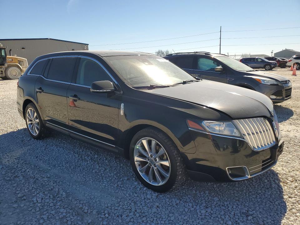 Photo 4 from auction – 2010 LINCOLN MKT with VIN 2LMHJ5AT0ABJ20905