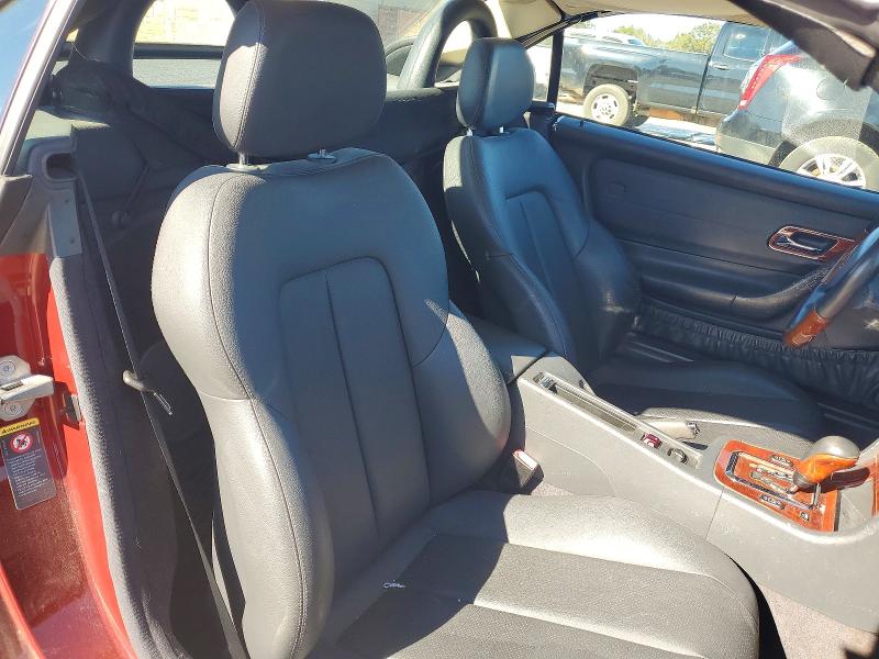 Photo 10 from auction – 2004 MERCEDES-BENZ SLK with VIN WDBKK65FX4F306255