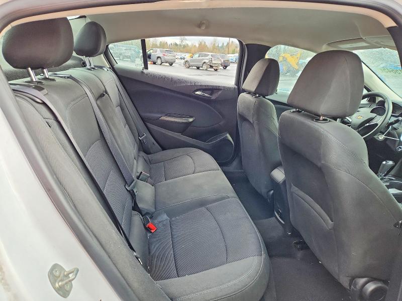Photo 10 from auction – 2018 CHEVROLET CRUZE with VIN 1G1BE5SM2J7101274