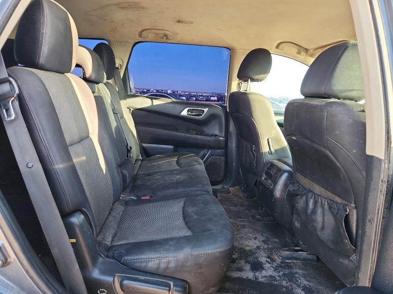 Photo 11 from auction – 2017 NISS PATHFINDER with VIN 5N1DR2MN0HC914165