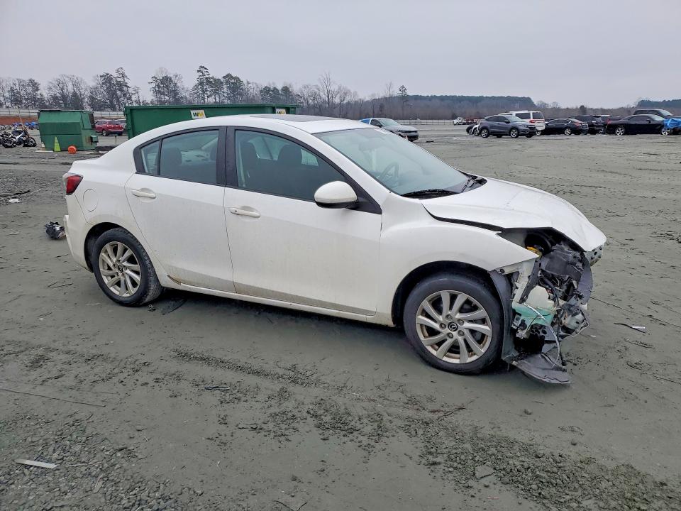 Photo 4 from auction – 2013 MAZDA 3 with VIN JM1BL1V71D1744704