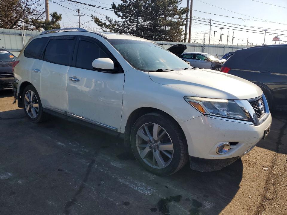 Photo 4 from auction – 2015 NISSAN PATHFINDER with VIN 5N1AR2MM7FC698869