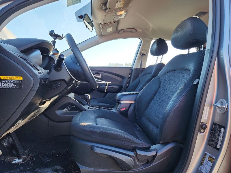 Photo 7 from auction – 2010 HYUNDAI TUCSON with VIN KM8JT3AC2AU076816