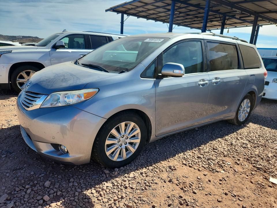 TOYOTA SIENNA XLE 2013 with VIN 5TDDK3DCXDS054037 - Photo from auction