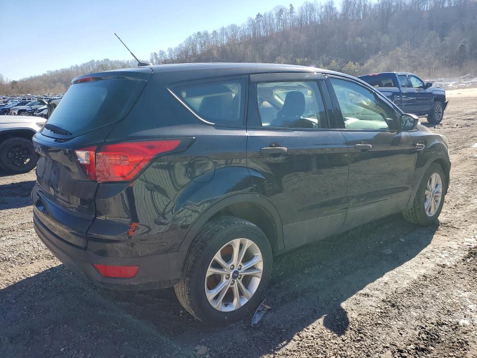 Photo 3 from auction – 2019 FORD ESCAPE with VIN 1FMCU0F79KUB53490