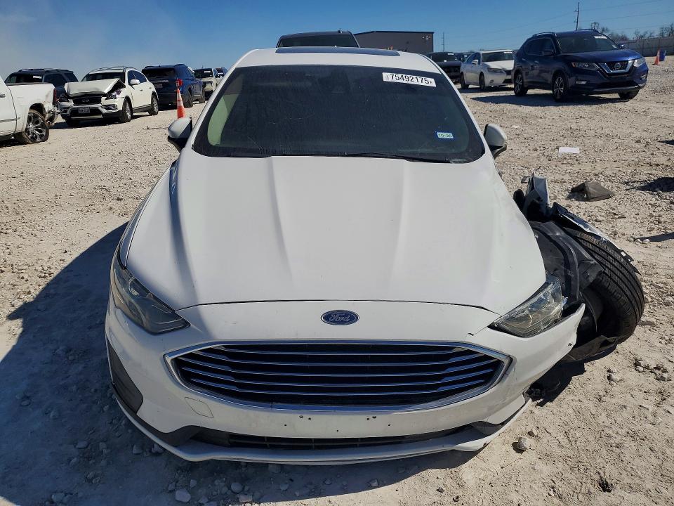 Zdjęcie 5 z aukcji – 2019 FORD FUSION z VIN 3FA6P0LU4KR104987