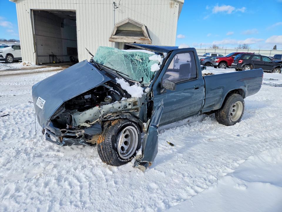 TOYOTA PICKUP 1992 with VIN JT4RN81A4N0104870 - Photo from auction