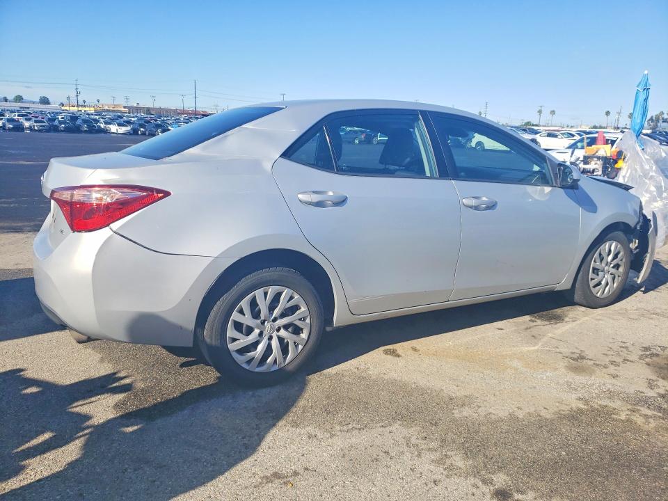 صورة رقم 3 من المزاد - 2018 TOYOTA COROLLA مع VIN 2T1BURHE0JC050261